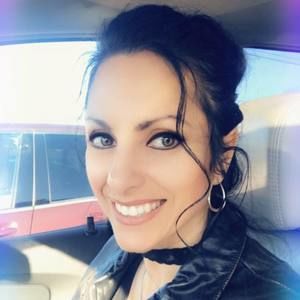 Meet your Posher, Dina